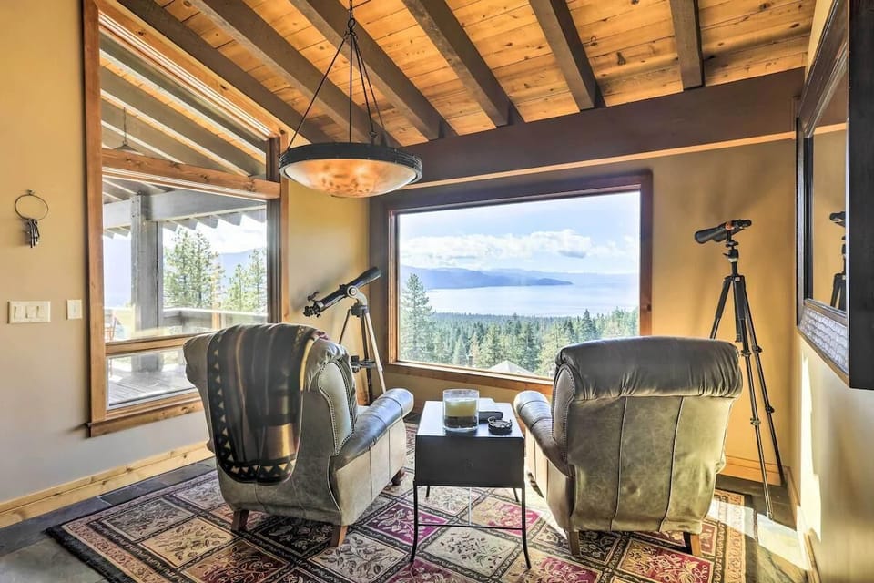 Sitting Area