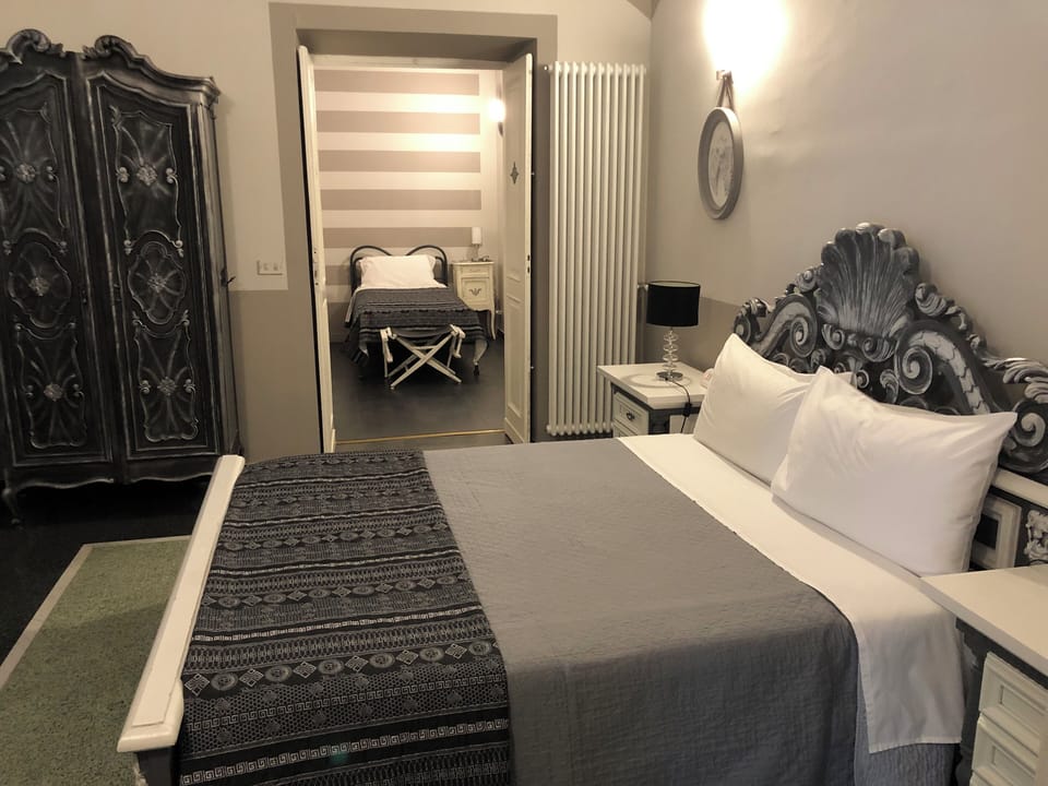 Family Suite | Individually furnished, blackout drapes, soundproofing