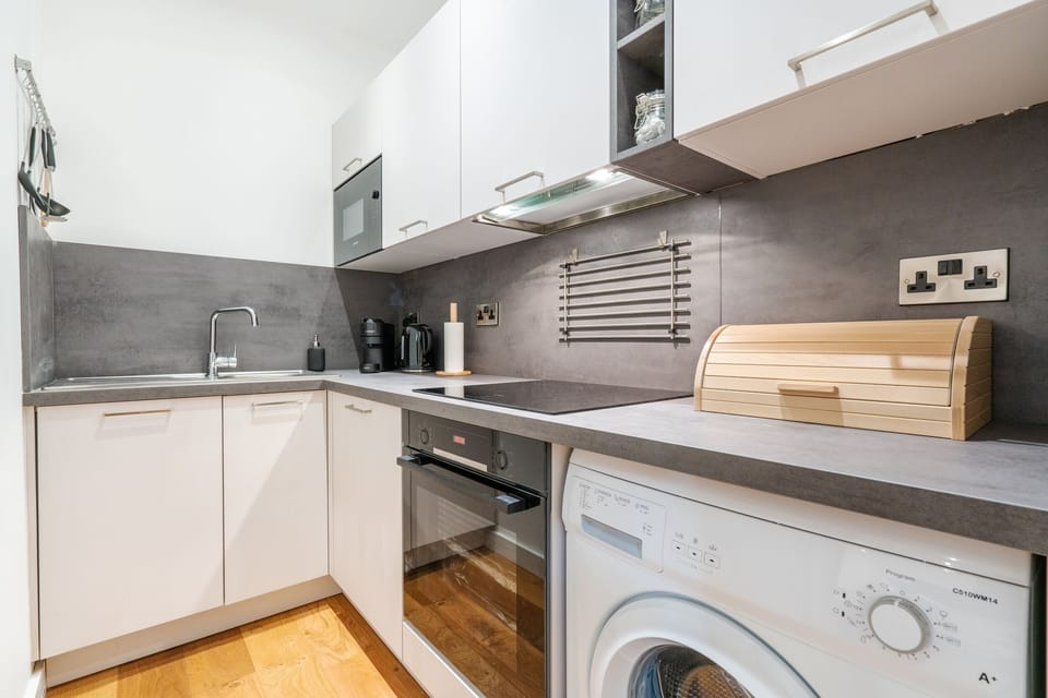 Fridge, dishwasher, electric kettle, toaster