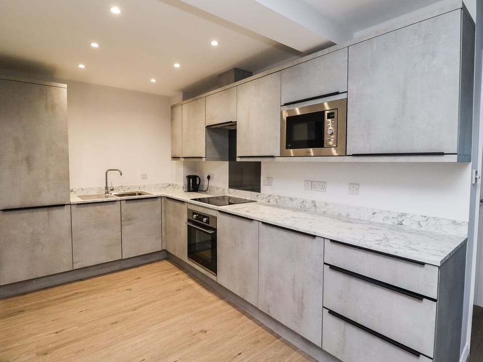 Fridge, dishwasher, electric kettle, toaster
