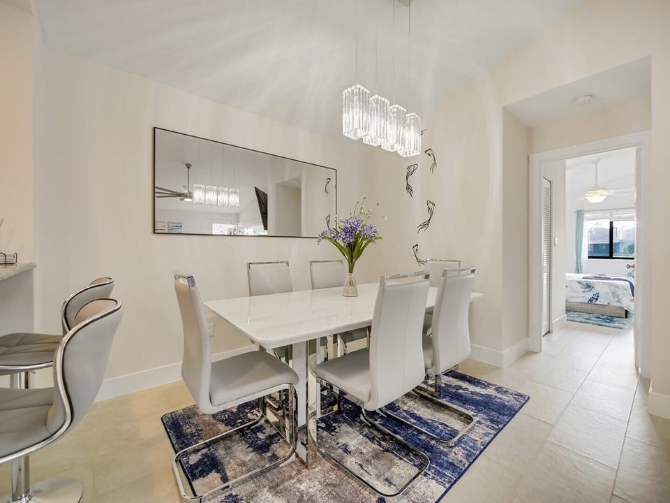 Dining room table