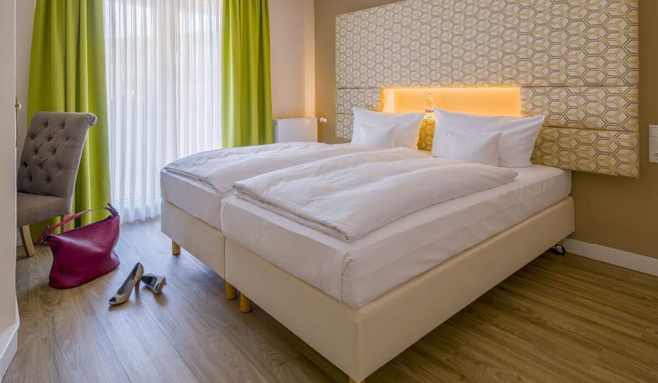 Economy Double Room | Minibar, free WiFi