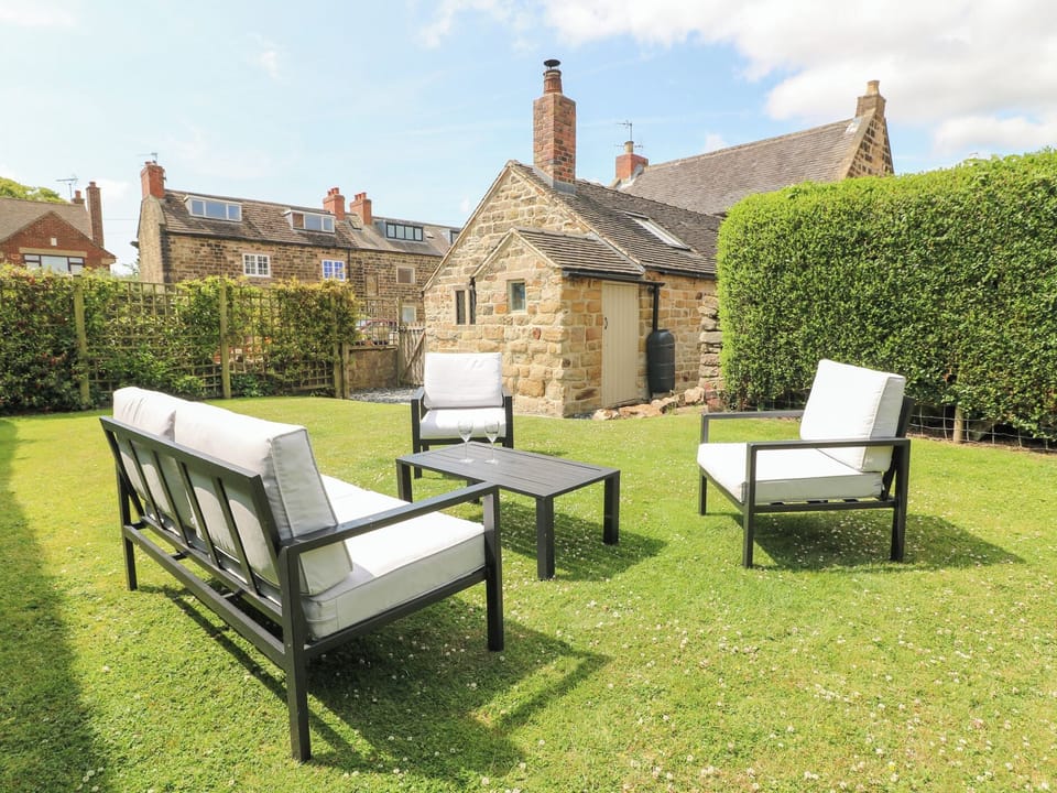 Cottage | Property grounds