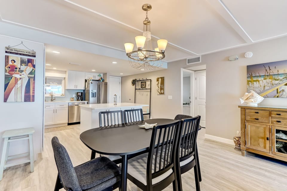 Dining with Room for Six