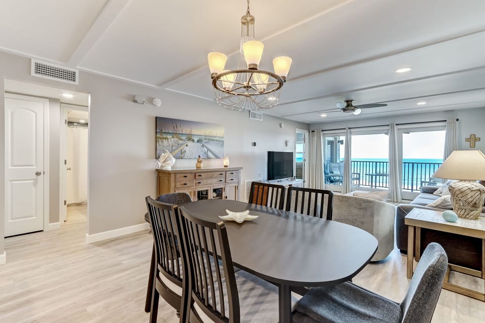 Dining for Six with Ocean Views