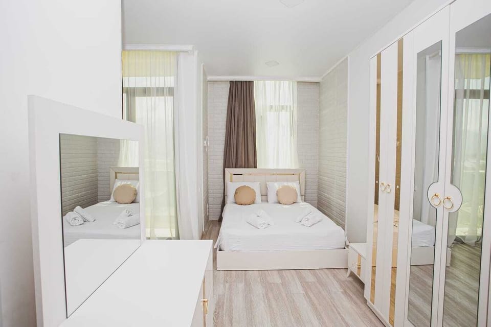 Double Room | Iron/ironing board, free WiFi