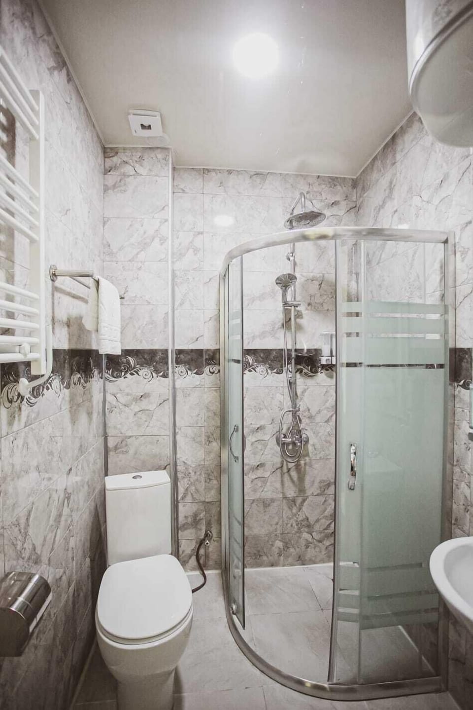 Double Room | Bathroom | Slippers