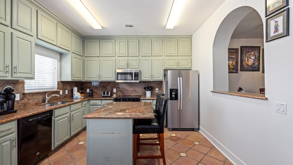 Fully stocked kitchen