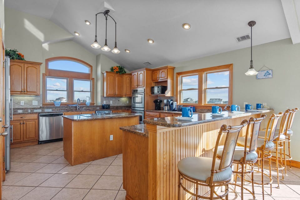 9-Surf or Sound Realty - 1181 - Cayman Sunset - Kitchen -1