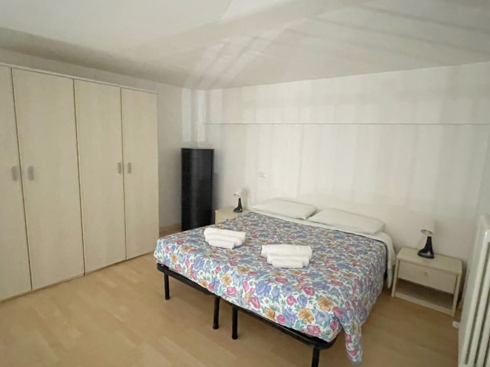 Apartment | 1 bedroom, desk, iron/ironing board, free WiFi