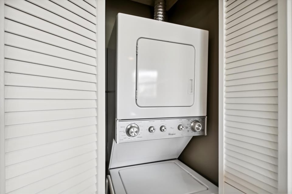 Washer & Dryer
