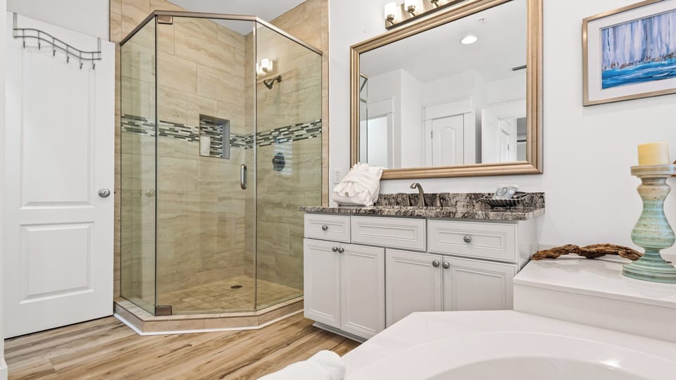 Villas at Seagrove A101 - Private bathroom