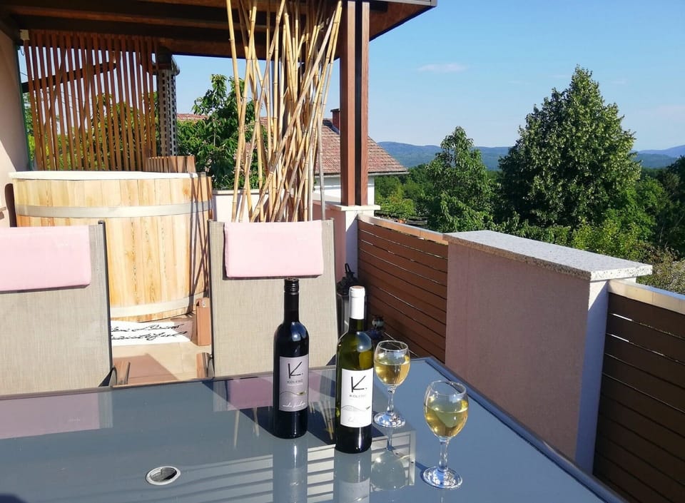 Spa tub