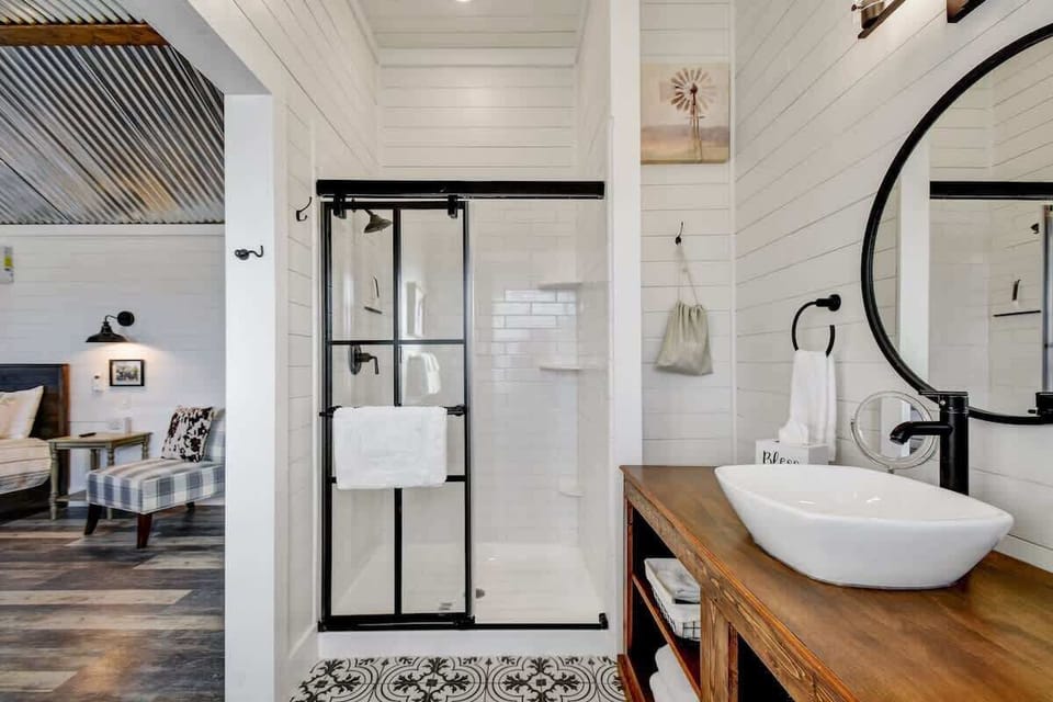 Walk in shower.