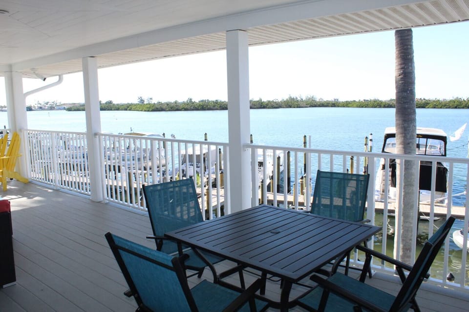 Pelican Balcony View
