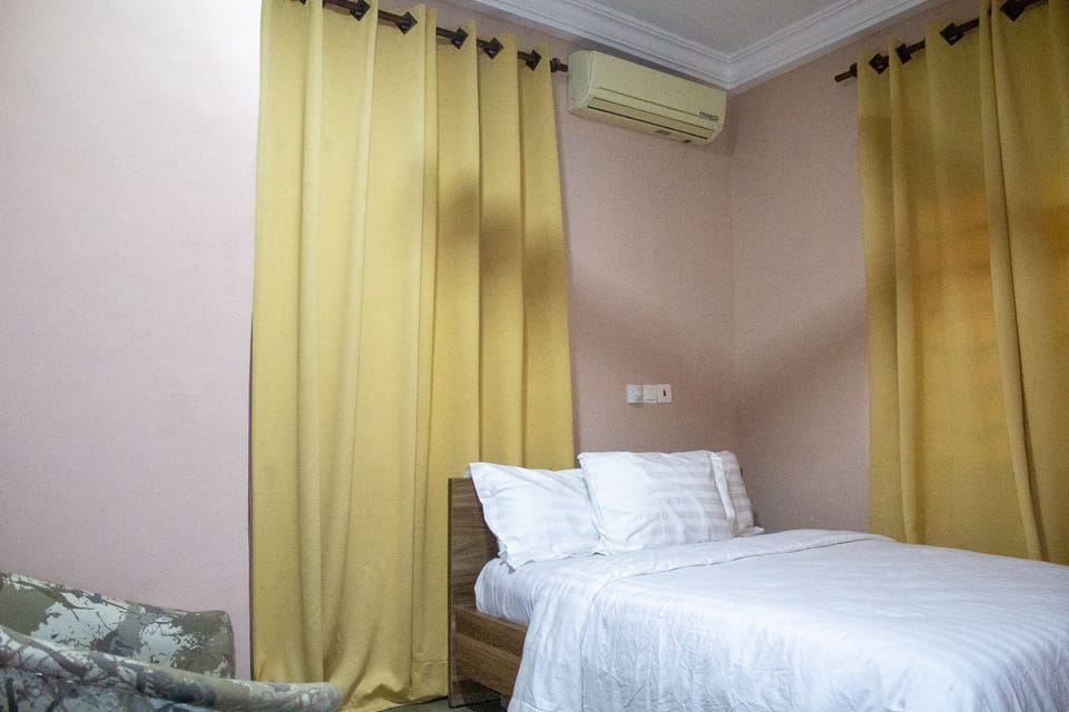 Standard Double Room | Iron/ironing board (on request), bed sheets
