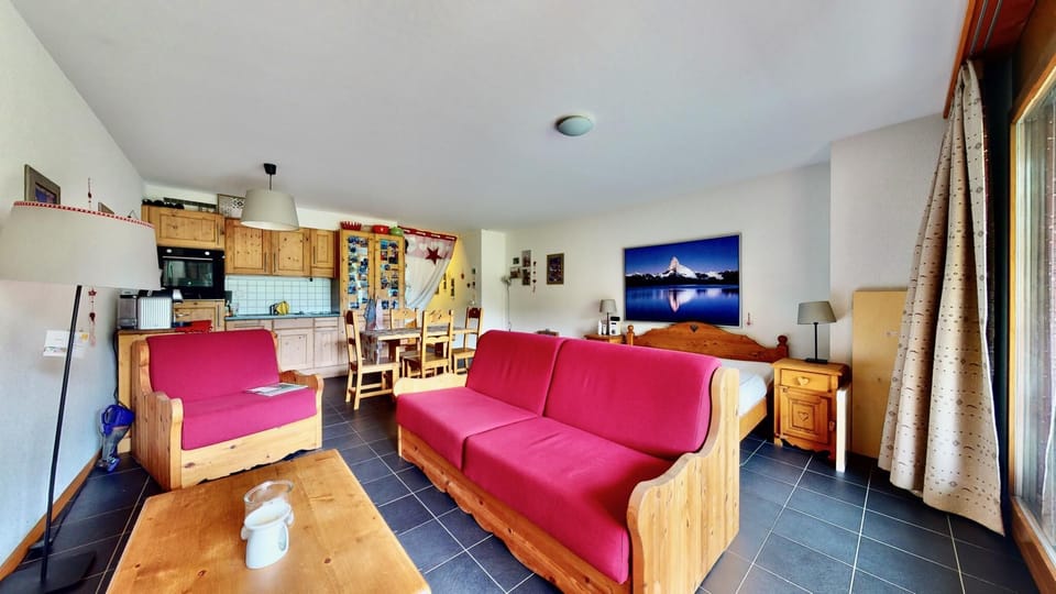 Comfort Studio, Balcony, Mountain View | Living area | TV