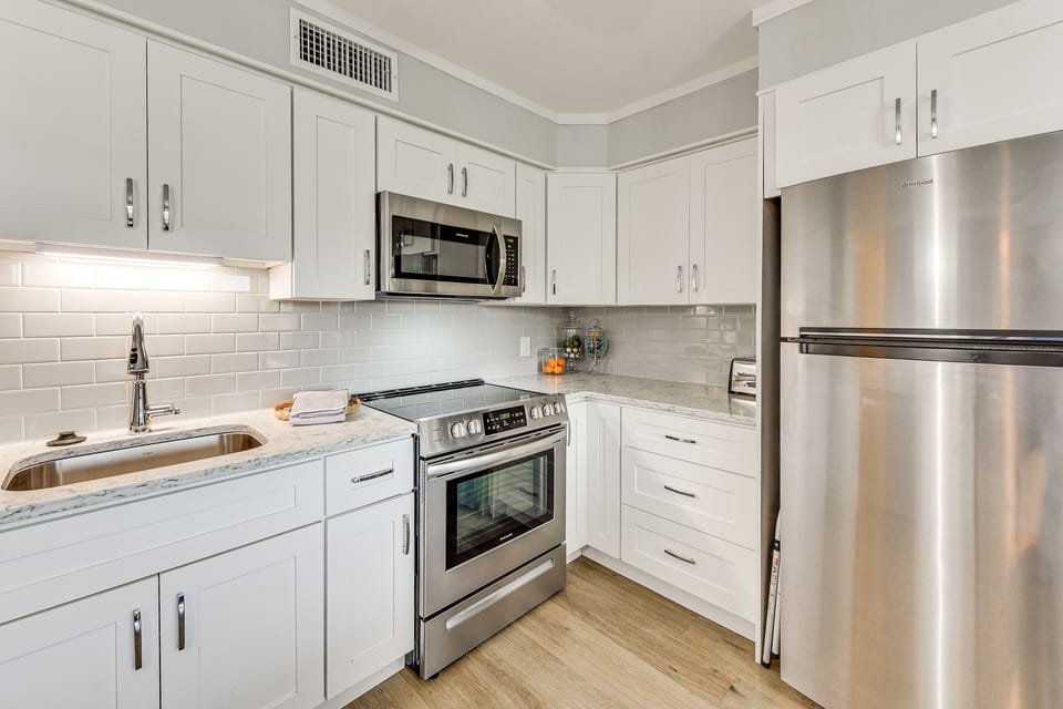 Kitchen | Cooking Basics | Keurig Coffee Maker | Trash Bags & Paper Towels
