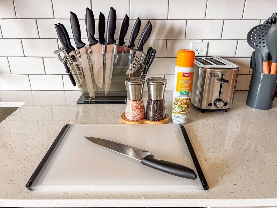 #CloudStays Cozy and Fully-Equipped Kitchen: Perfect for Culinary Adventures!