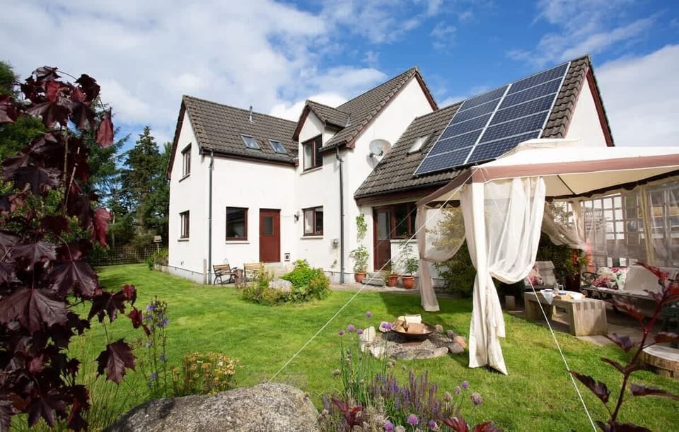 Experience the beauty and tranquillity of the Highlands from your home away from home.