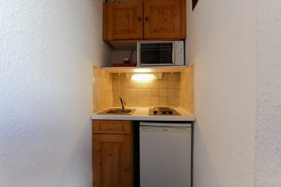 Make a quick meal in your kitchenette.