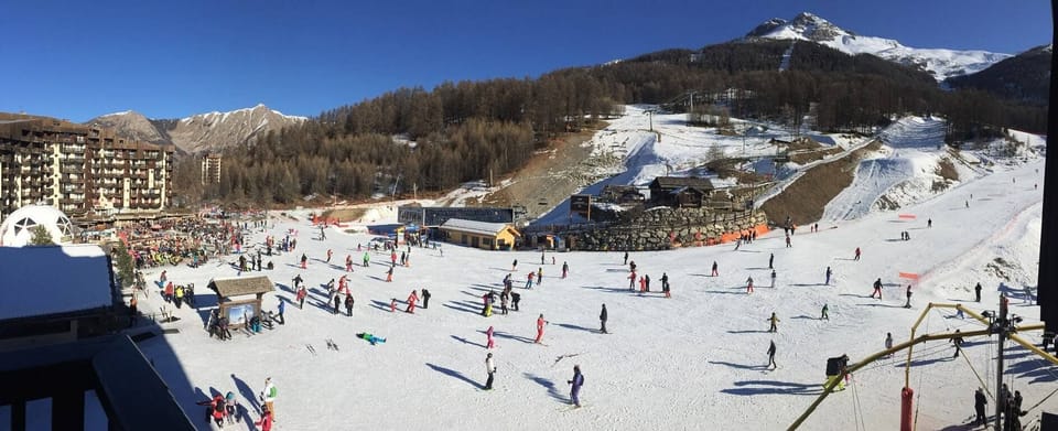 Snow and ski sports