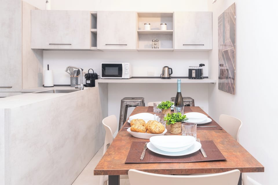 Family Apartment, 2 Bedrooms, 2 Bathrooms (Secret Garden House) | Dining