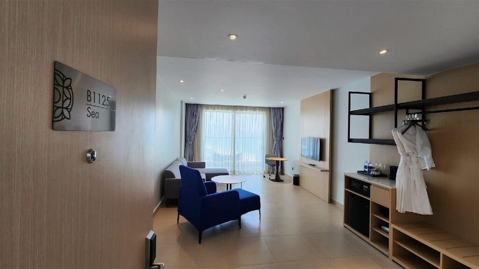 Deluxe Double or Twin Room | View from room