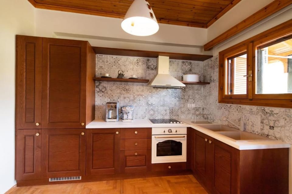 House, Smoking | 4 bedrooms