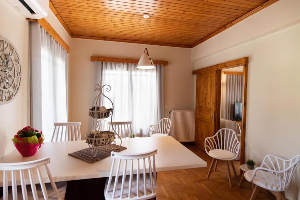House, Smoking | 4 bedrooms