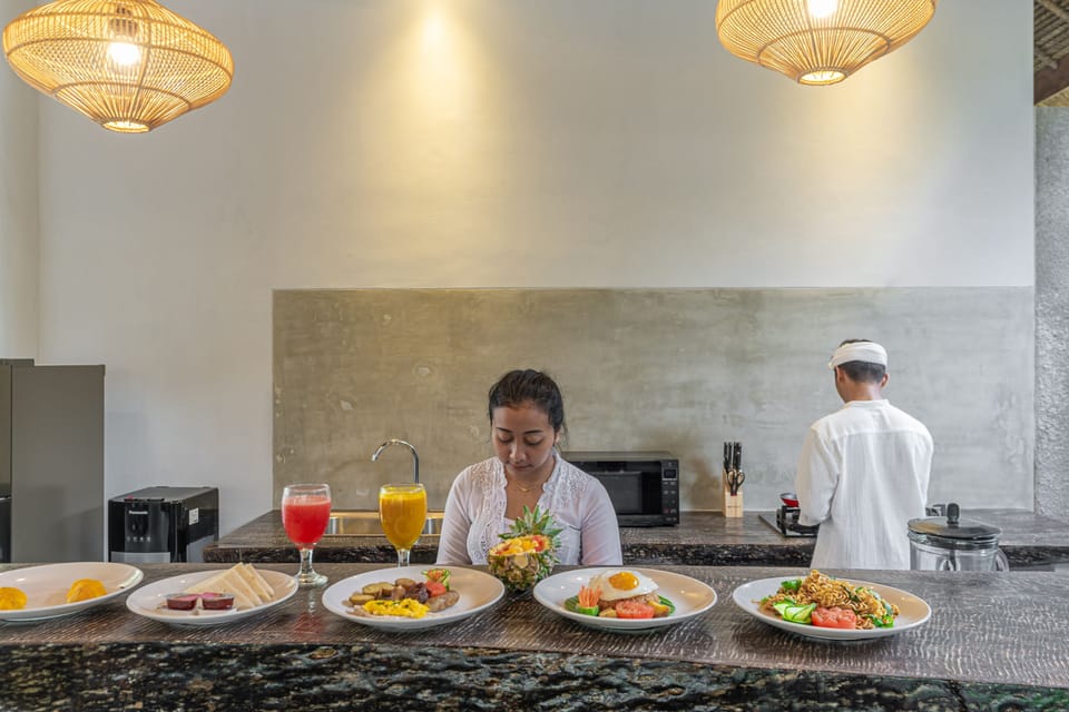 Luxury Villa | Private kitchen | Full-size fridge, microwave, oven, stovetop