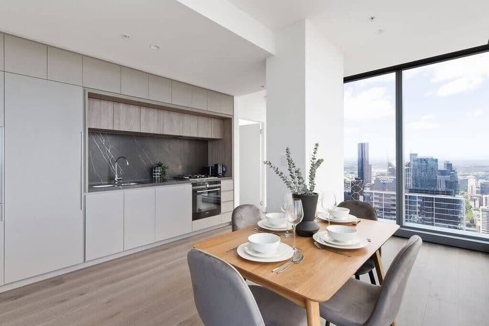 An equipped kitchen.
