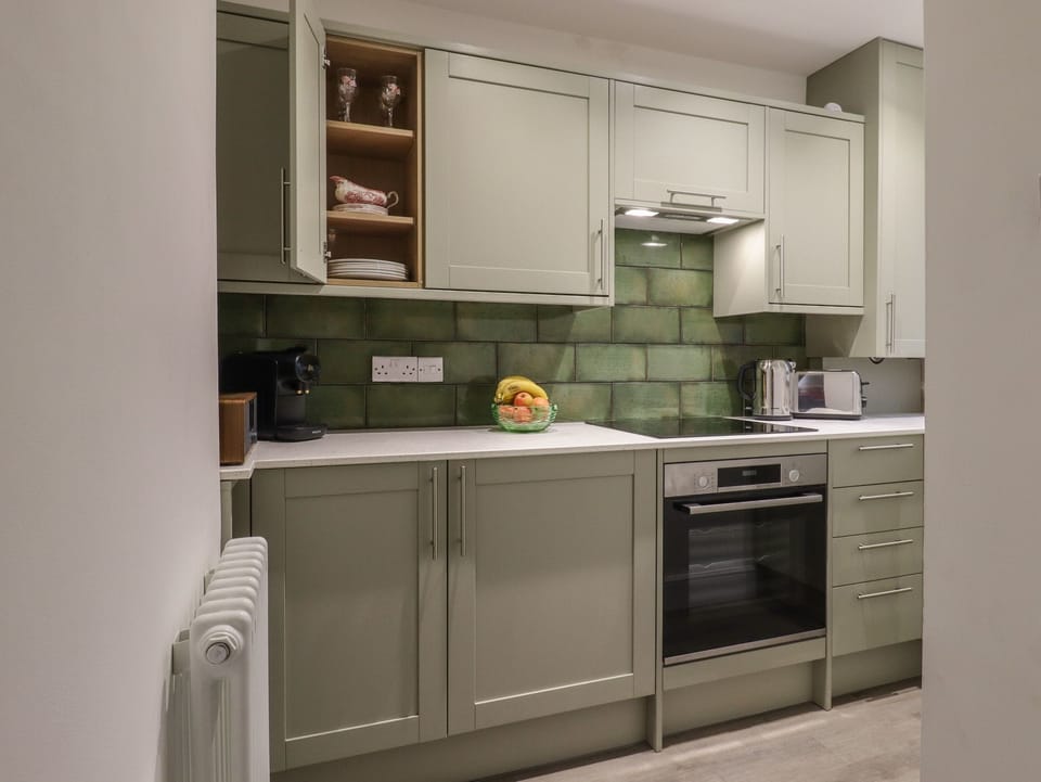 Fridge, dishwasher, electric kettle, toaster