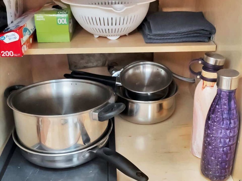 Home cooking made easy! Pots, pans, and more are at your disposal for a comfortable stay