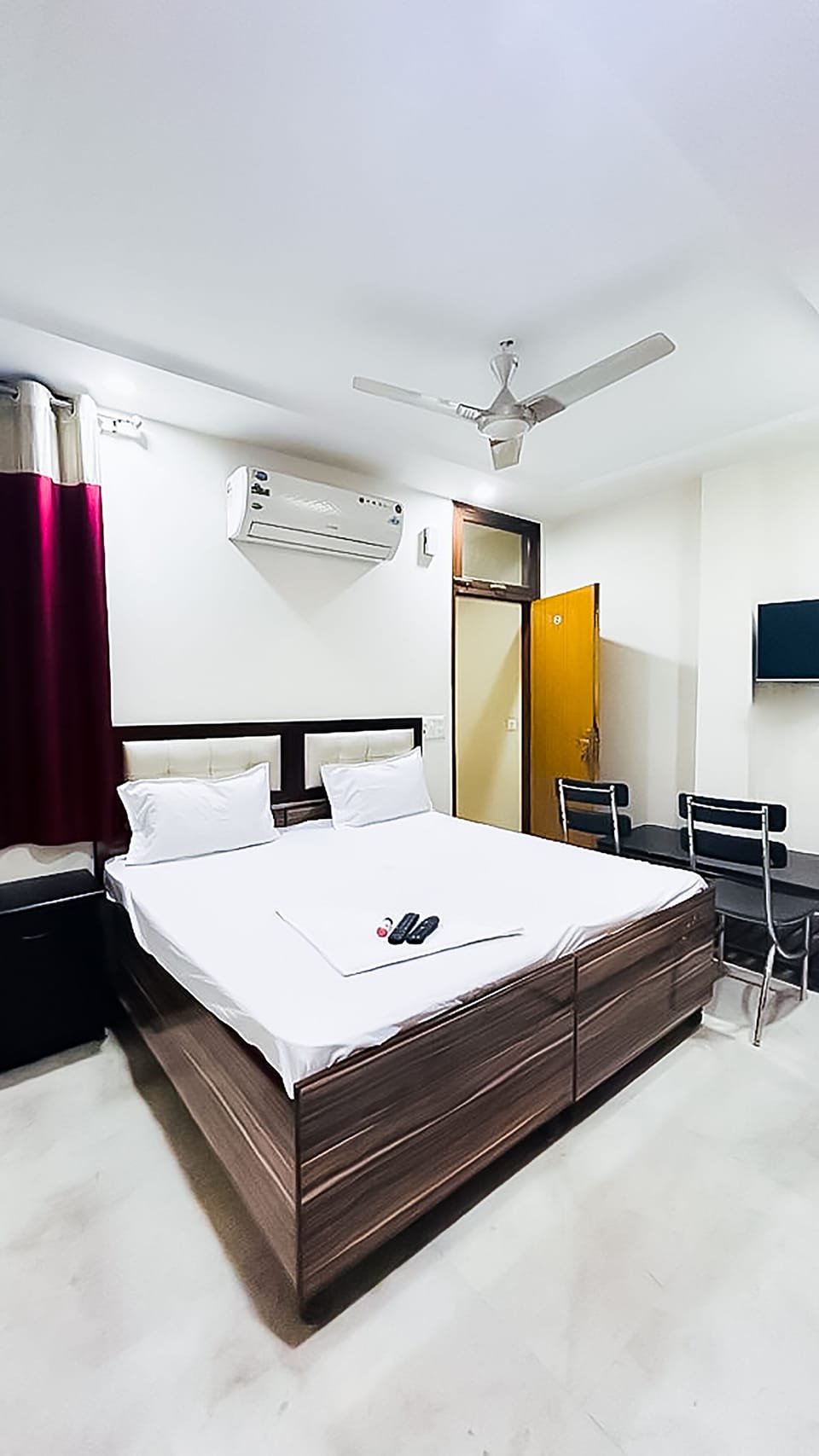 Deluxe Double Room | Free WiFi