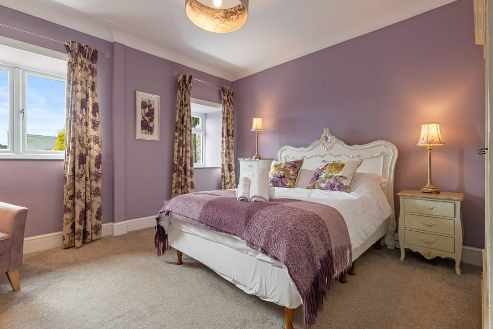 Sea Views, Log Burner, Dog Friendly
