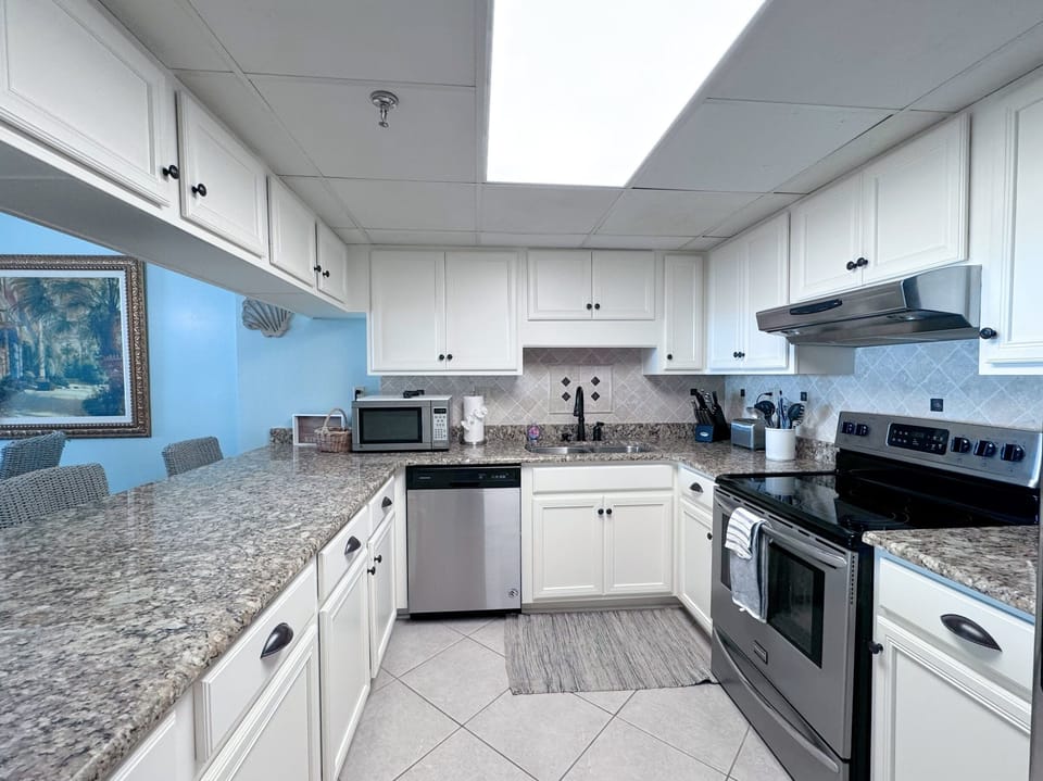 Great Kitchen,  Come and Enjoy!