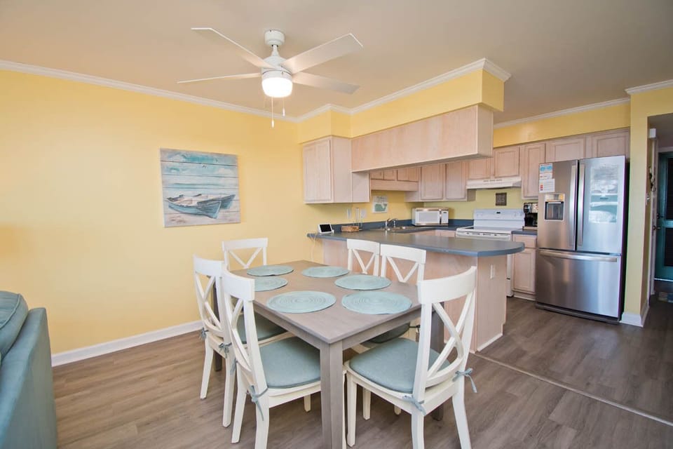 Dining / Kitchen
