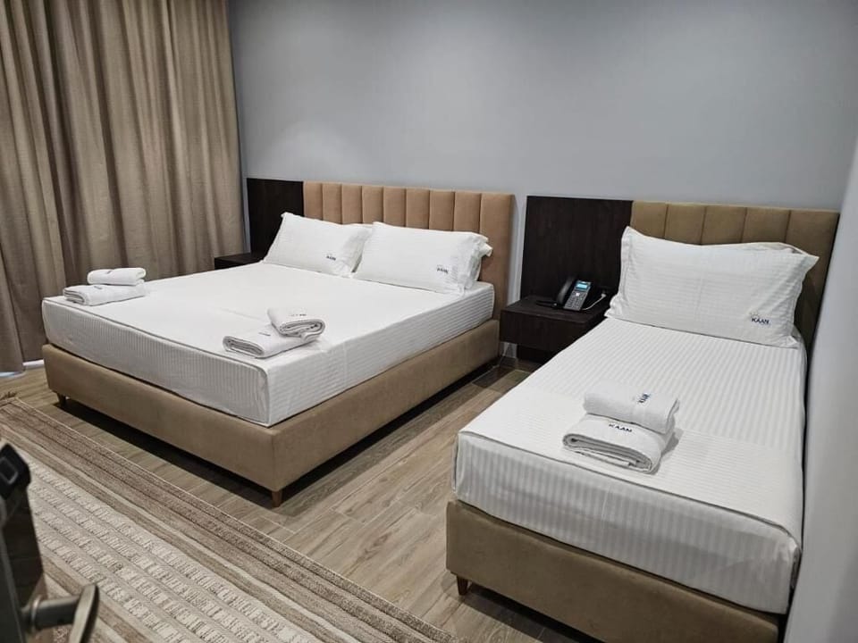 Triple Room, Balcony | Soundproofing
