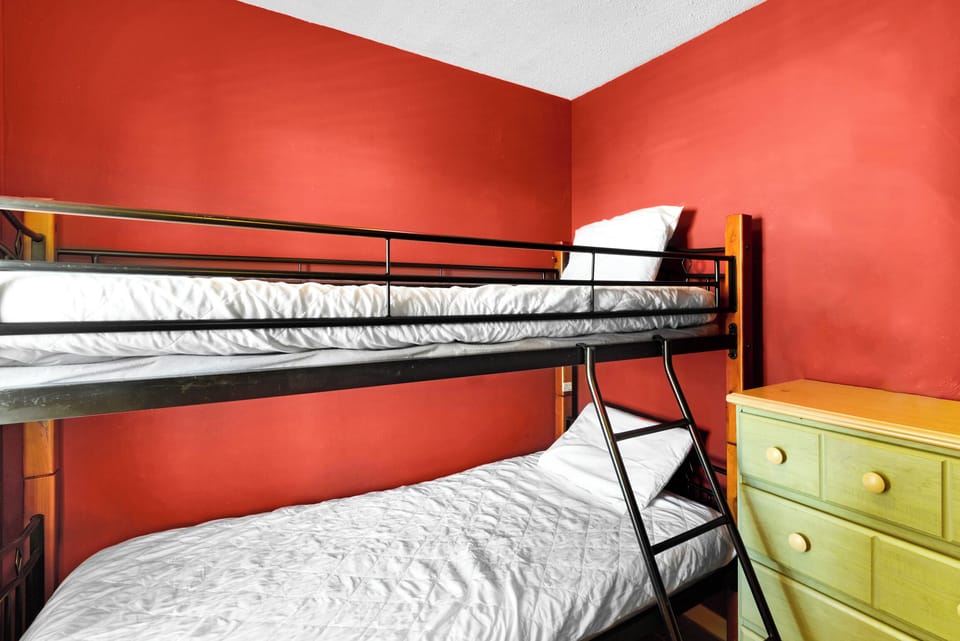 Bunk room