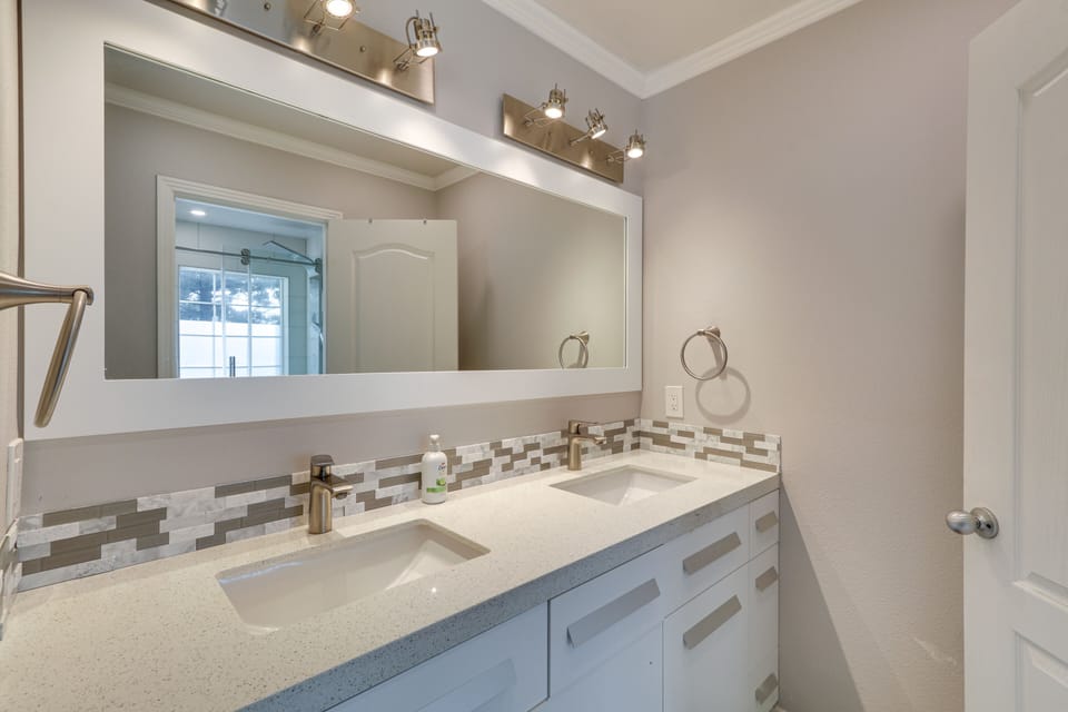 En-Suite Bathroom | Access via Bedroom 1