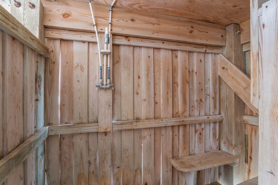 Surf or Sound Realty - 1182 - Island Breeze - Outdoor Shower-