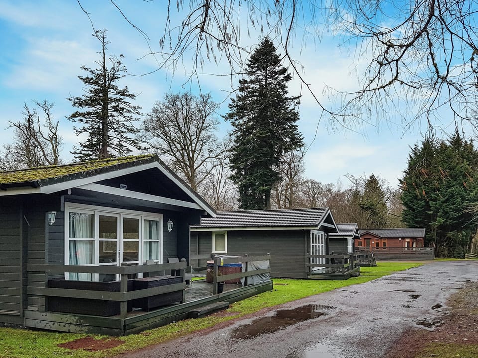Exterior | Leven Lodge 3 - Loch Lomond Sanctuary Lodges, Loch Lomond