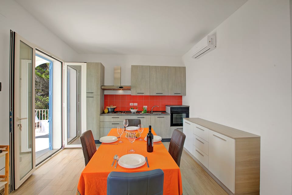 Kitchen and dining area