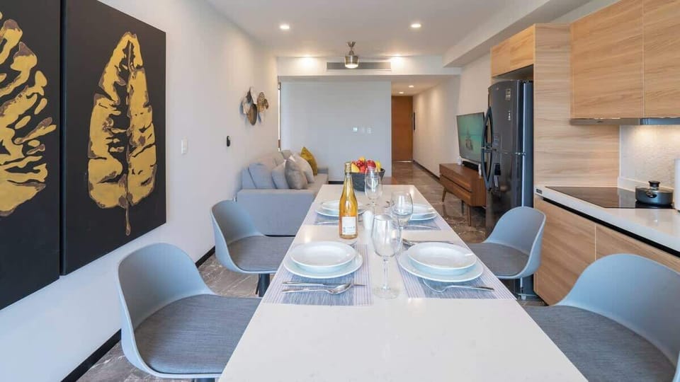 Open and bright spaces designed for groups.