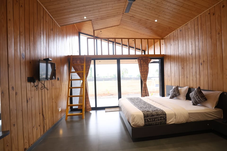 Luxury Cottage | 1 bedroom, desk, rollaway beds (free), WiFi (free)