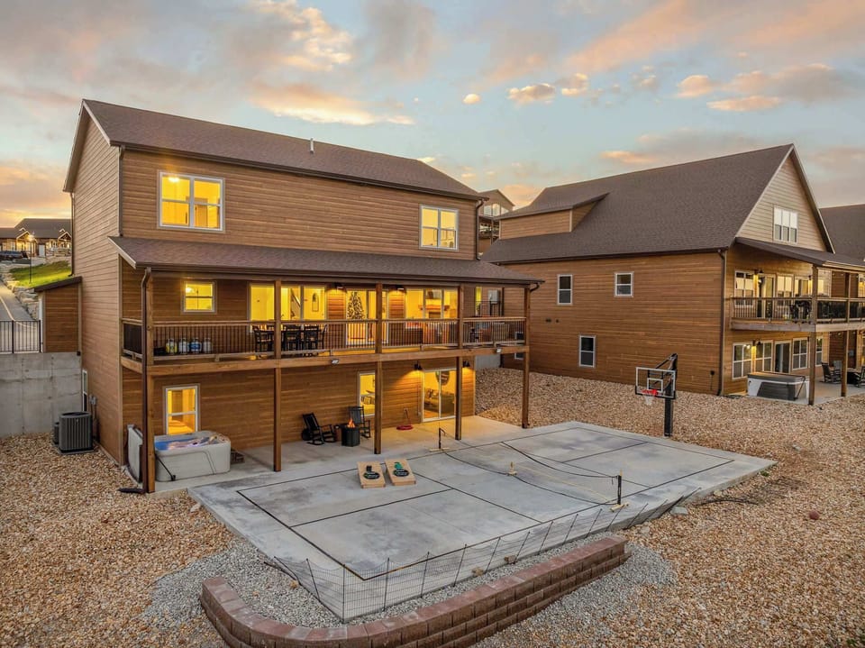 Enjoy your own PRIVATE pickleball and basketball court!