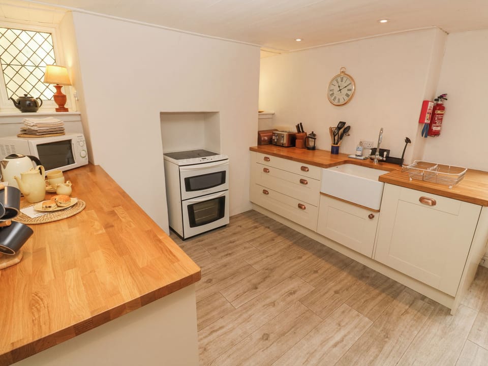 Fridge, dishwasher, electric kettle, toaster