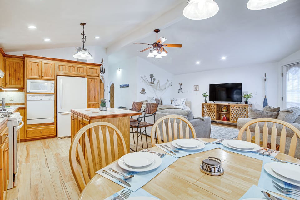 Cottage (2 Bedrooms) | Interior