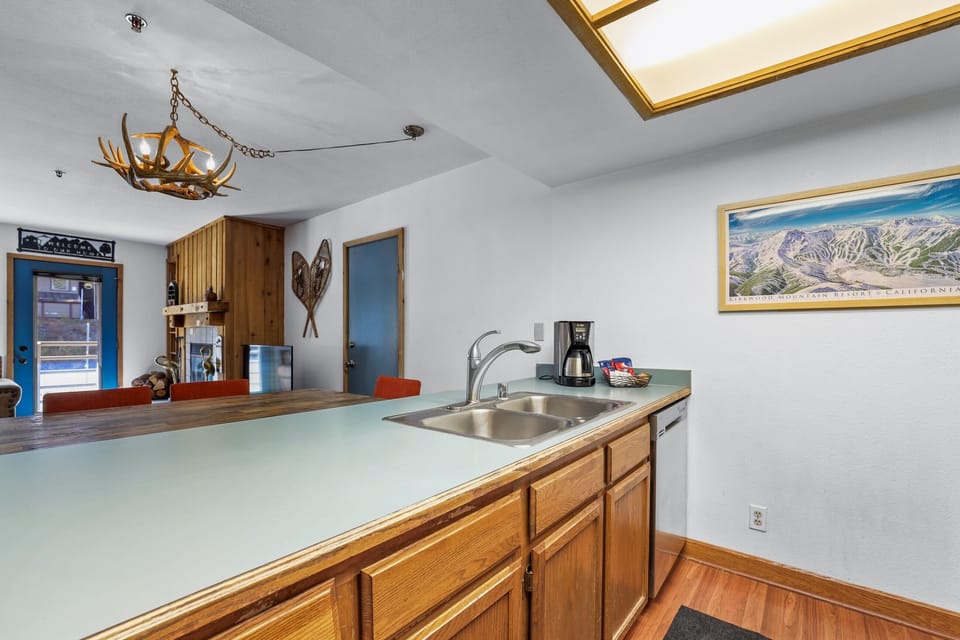 Condo, 2 Bedrooms | Private kitchen | Fridge, oven